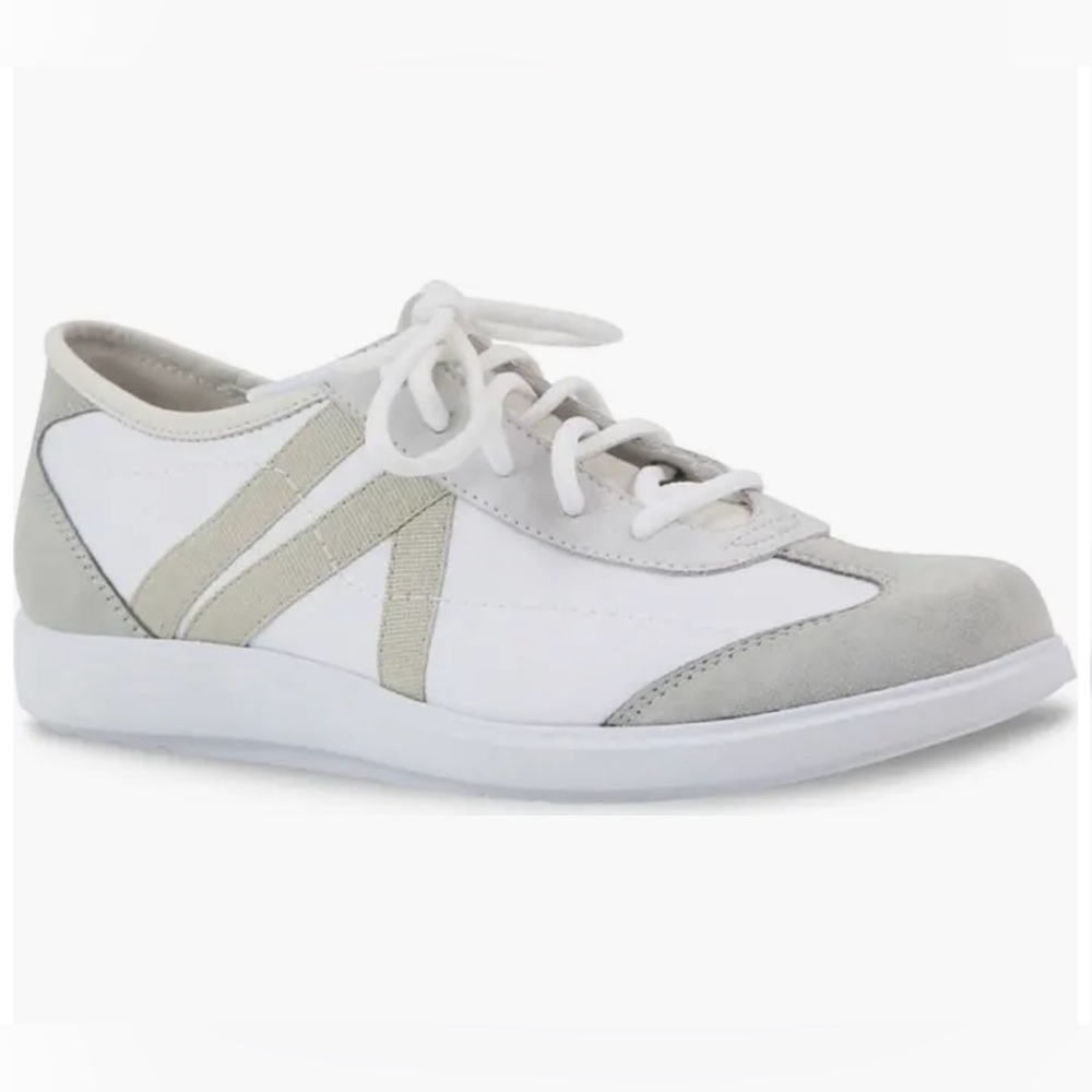 New Munro Clemens Sneaker Size 11W